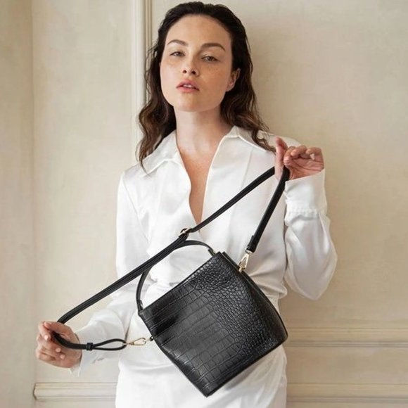 NWT AOTA Black Vegan Crocodile Handbag/Crossbody Purse - Picture 4 of 13